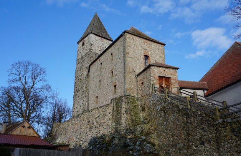 Burg Waldau (Schwäbisch Gmünd), Germany